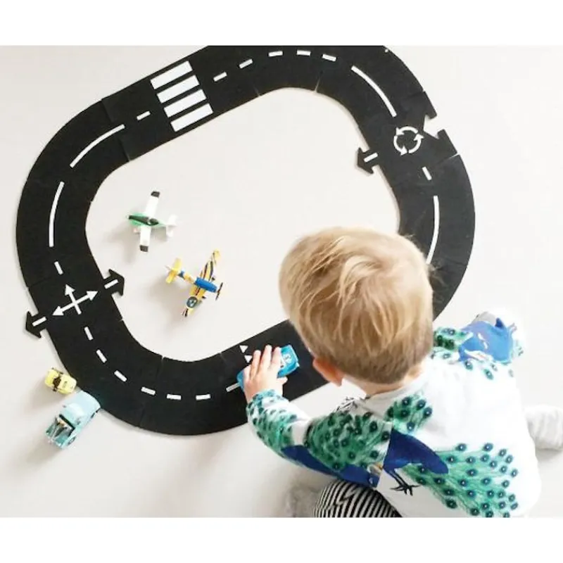 Waytoplay Toys Circuit de route flexible Waytoplay, coffret périphérique 12 pcs< Circuits De Routes Waytoplay | Jouets Garage, Voitures