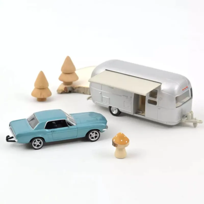 NOREV Ford Mustang 1968 Bleue avec caravane Airstream 1-43< Jouets Garage, Voitures