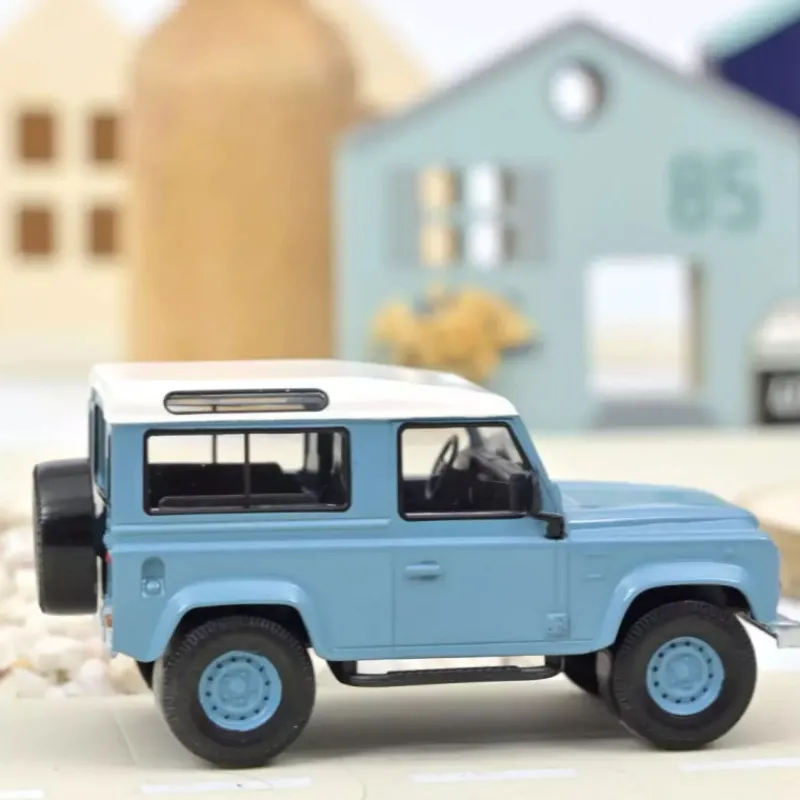 NOREV Land Rover Defender 1995 bleu 1-43< Jouets Garage, Voitures