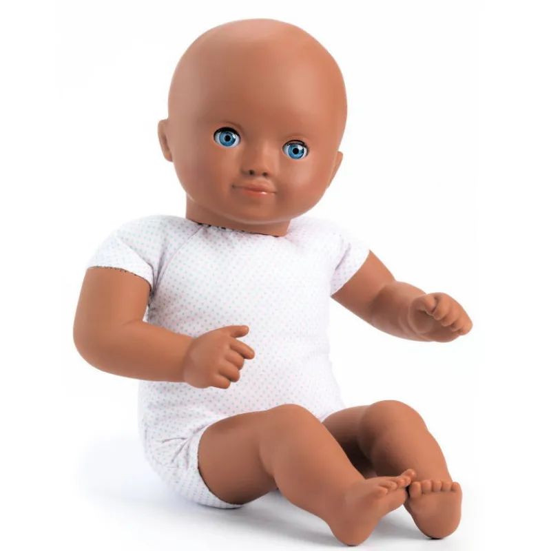 Djeco Poupée "Baby Wasabi" POMEA x PETIT PAN de 7750< Poupées, Peluches | Poupées