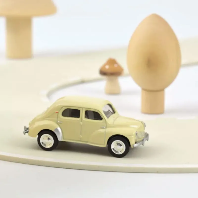 NOREV Renault 4CV blanc crème 1946, voiture 1/64< Jouets Garage, Voitures