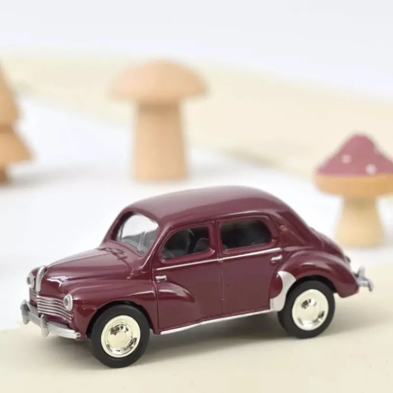 NOREV Renault 4CV bordeaux 1950 1/64< Jouets Garage, Voitures