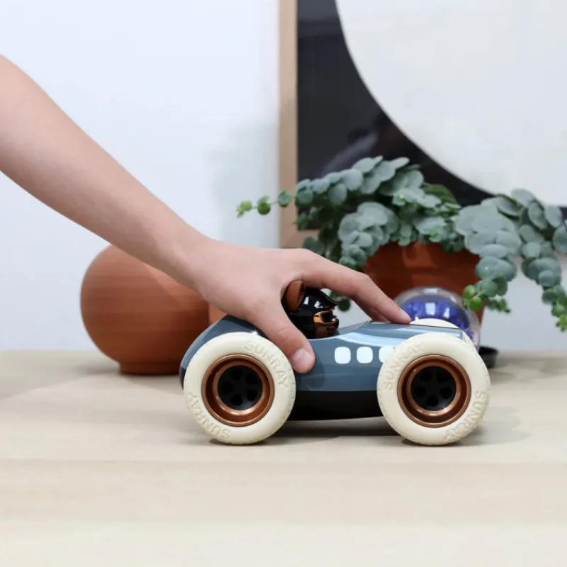 Playforever Voiture Karlos Egg gris<Enfant Déco Design | Décoration Enfants