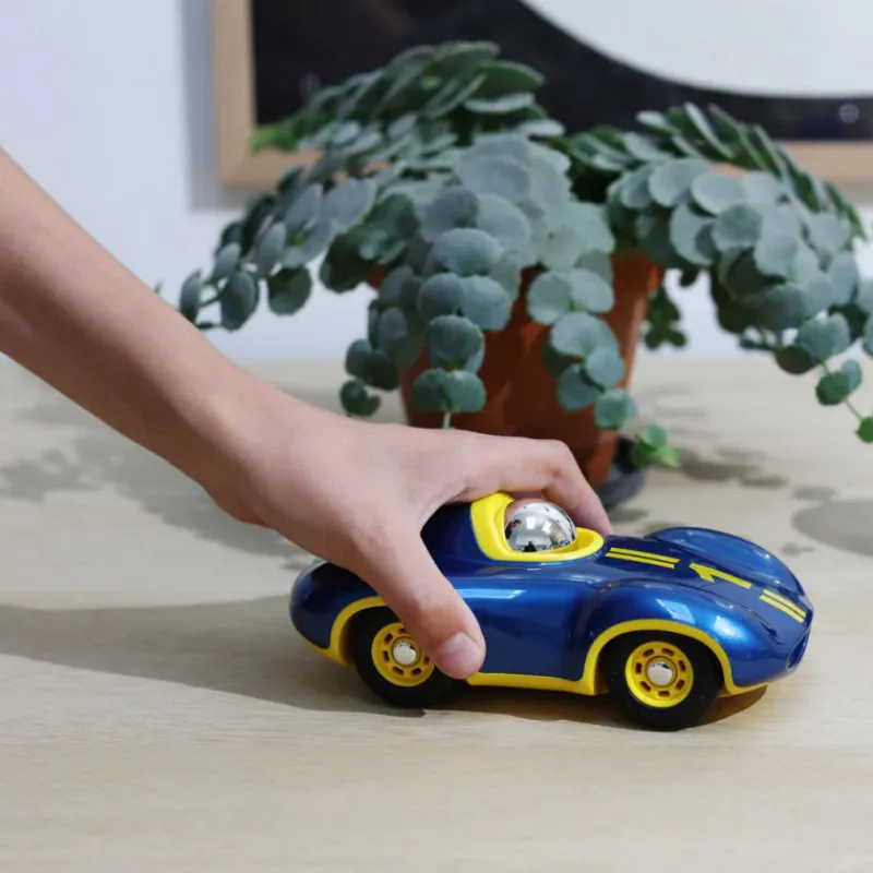 Playforever Voiture Le Mans bleue et jaune 'SPEEDY'< Déco Design | Jouets Garage, Voitures