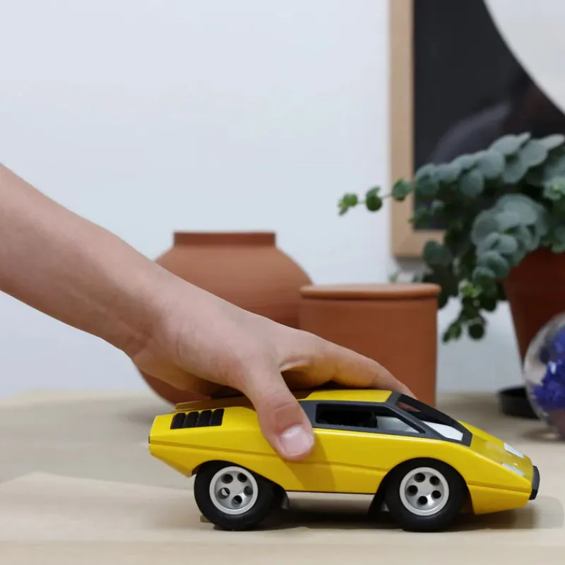 Playforever Voiture UFO jaune< Déco Design | Jouets Garage, Voitures
